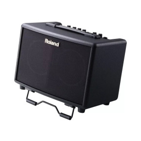 Roland AC 33